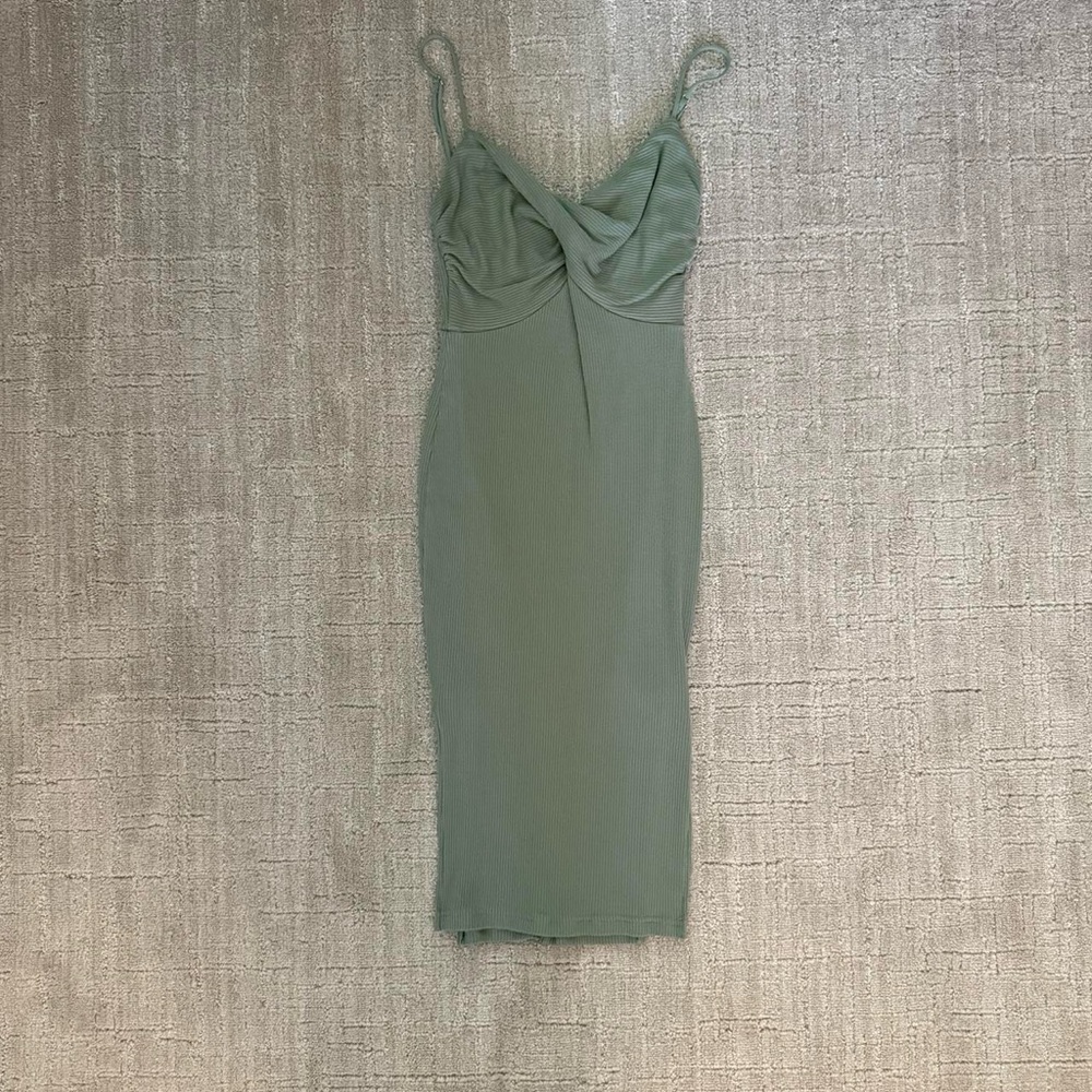 Elegant Olive Green Women's Dress